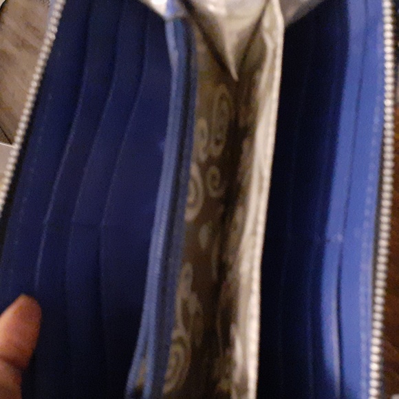 BRIGHTON FASHIONISTA LUXE PARIS LEATHER COUTURE CROSSBODY - Picture 4 of 13